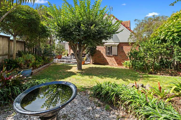 1/4 Elderwood Lane Belmont_15