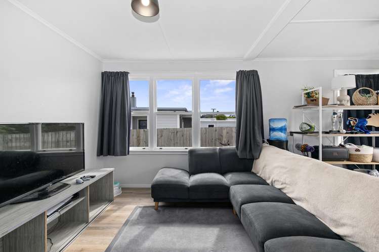 9 Morere Street Titahi Bay_3