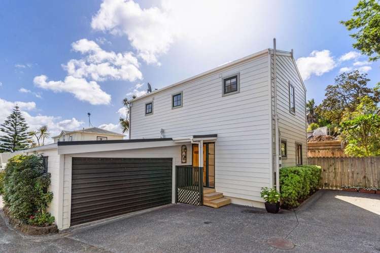 1/66 Seaview Road Glenfield_0