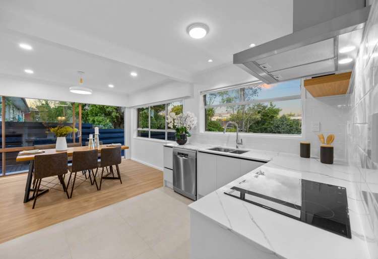 79 Meadway Sunnyhills_2