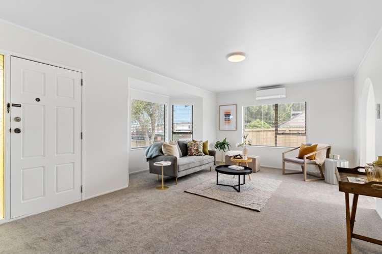 176 Te Atatu Road Te Atatu South_1