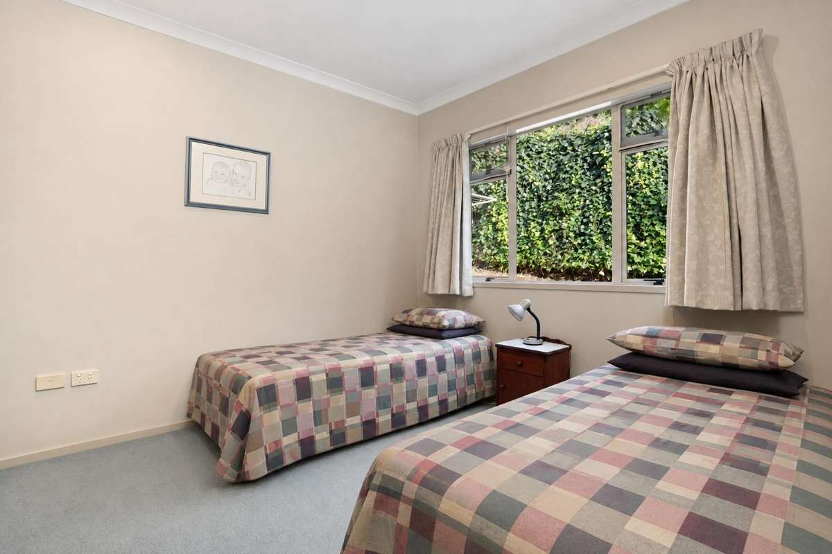 7 Fergusson Way_4