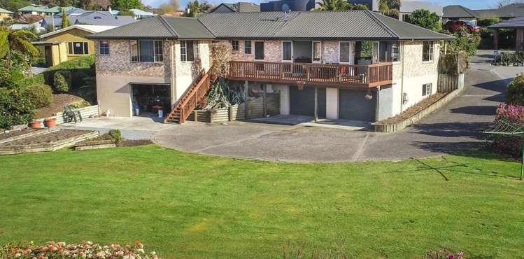 10 Coutts Place_0