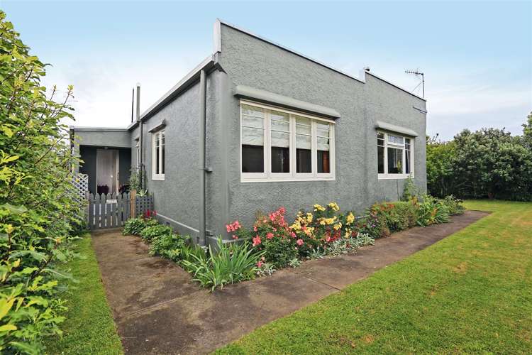 807 Oliphant Road Raureka_16