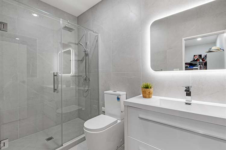 5 Ahutoetoe Road Wainui_13