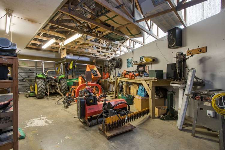 1603 State highway 2 Whakamarama_30