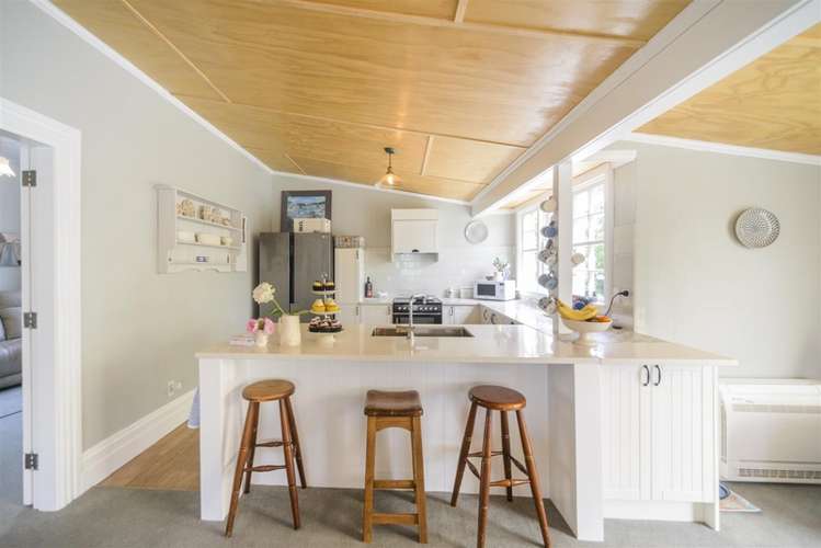 89 Bridge Street Bulls_24