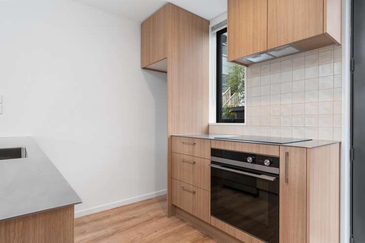 7 Grove Road Addington_43