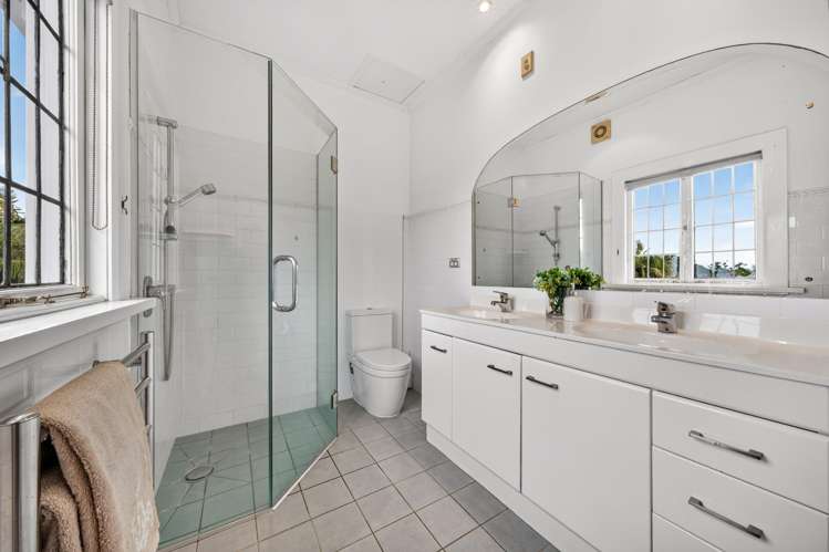 207 Hurstmere Road Takapuna_12