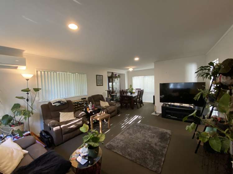 2/43 Fruitvale Road New Lynn_1