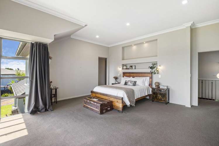 5 Chatham Avenue Paremoremo_18