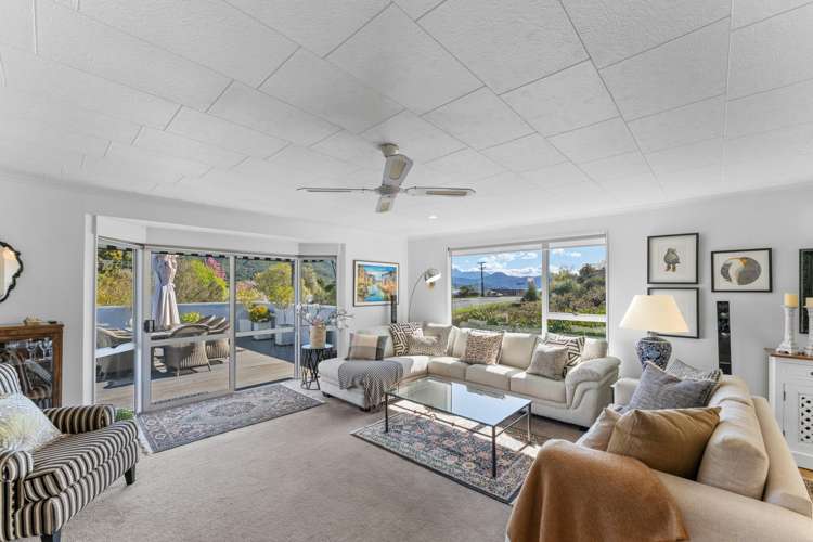 38 Moana View Road Waikawa_1