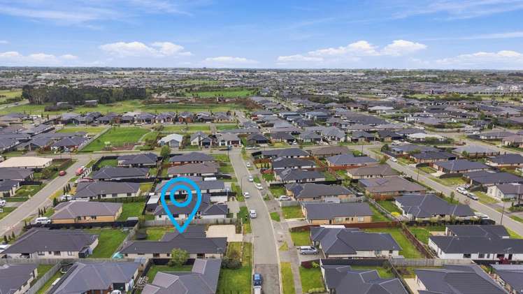 10 Dahlia Drive Wigram_19
