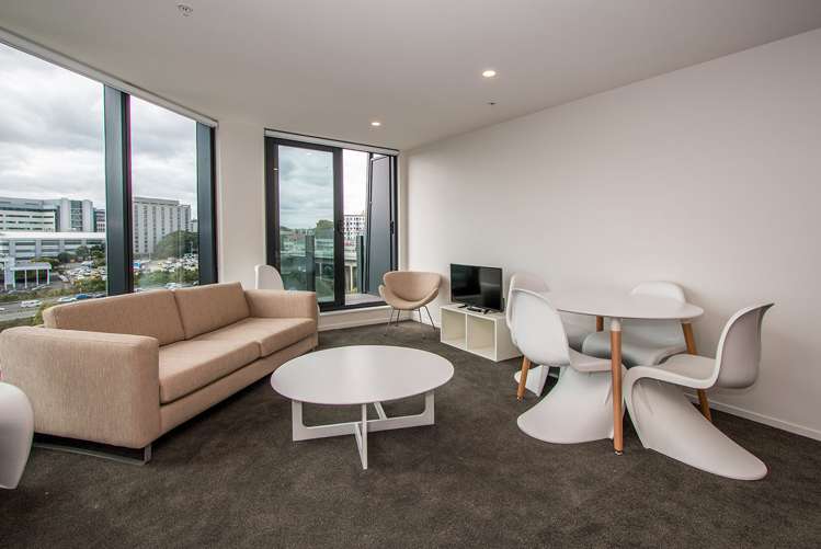 602/18 Saint Martins Lane Grafton_4