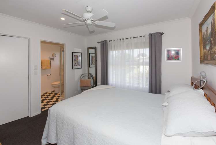 3 Tua Tua Place Baylys Beach_10