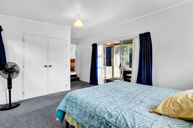 2 Hills Road Tongaporutu_18