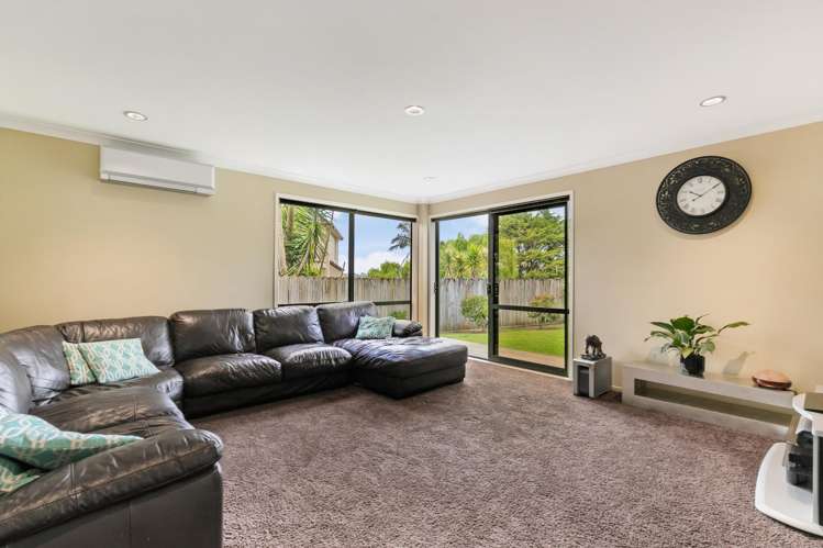 17 Mull Place Wattle Downs_11