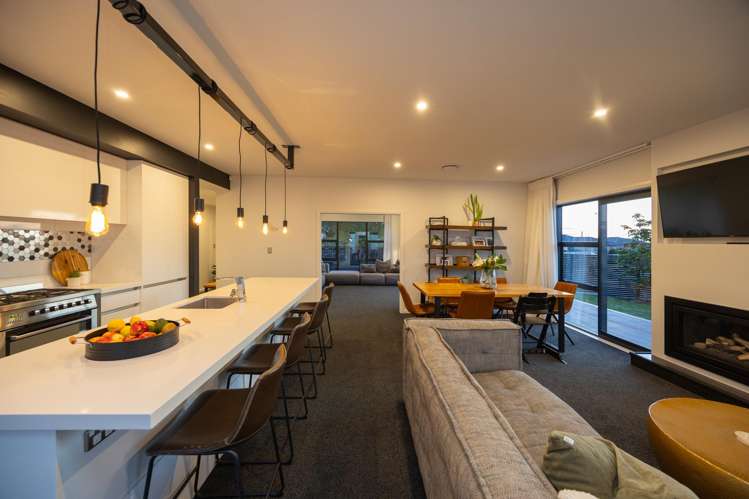 14 Monaco Grove Fitzherbert_9