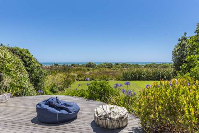 Te Horo Beach Retreat - Special Slice of Paradise!