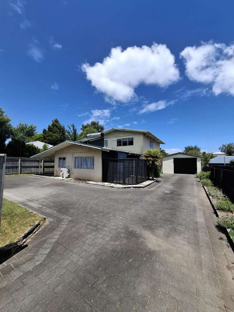 2/31 Wheretia Street_1