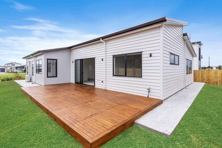 81 Clarks Beach Road Clarks Beach_18