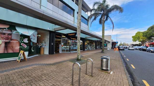 1-7 The Strand Takapuna_2