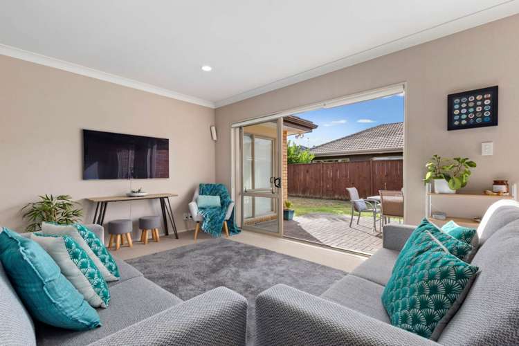 31 Stranraer Crescent Wattle Downs_4