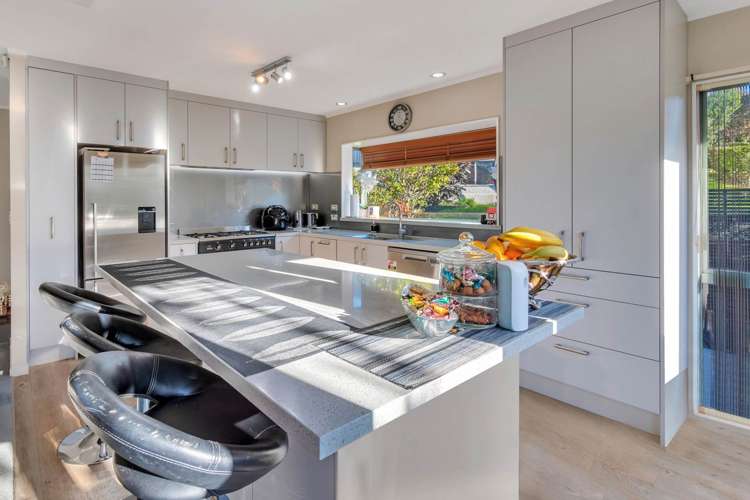 2/160 Cliff View Drive Green Bay_8