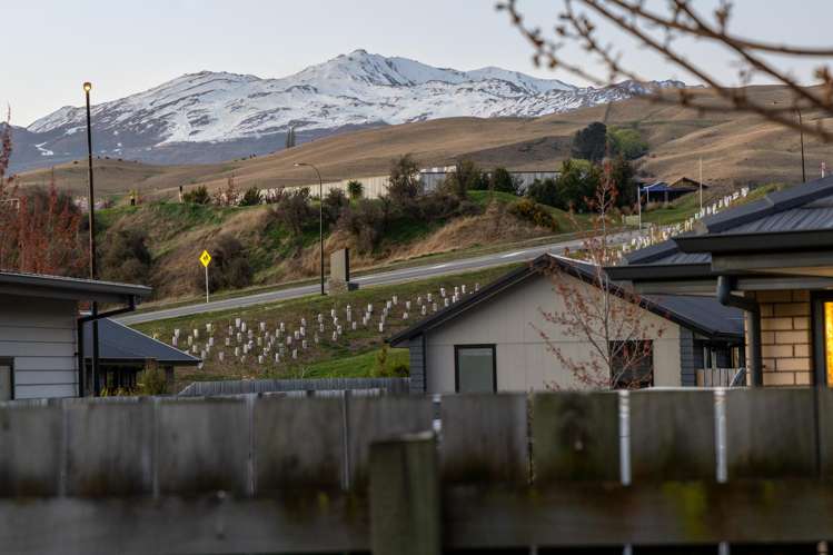 13 Violet Way Lower Shotover_18
