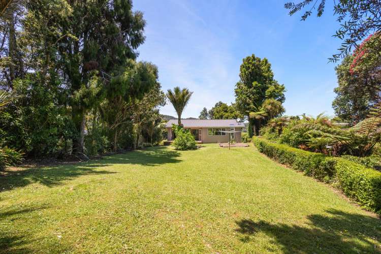 1270 Huia Road Huia_17