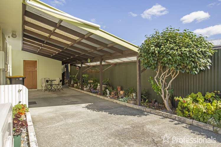 16 Leeds Place Solway_13