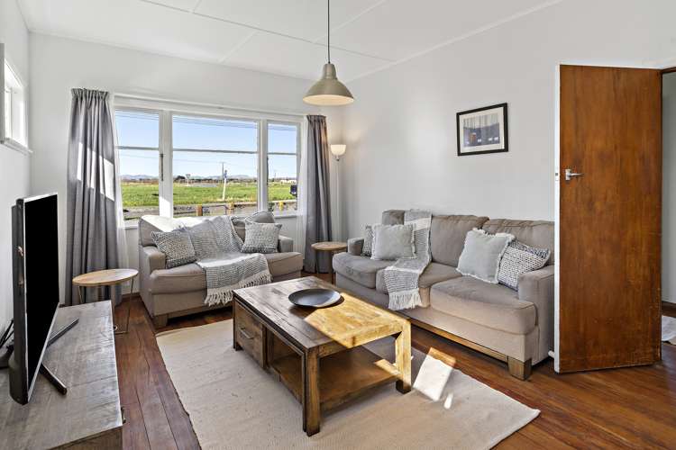 6 South Featherston Road Featherston_2