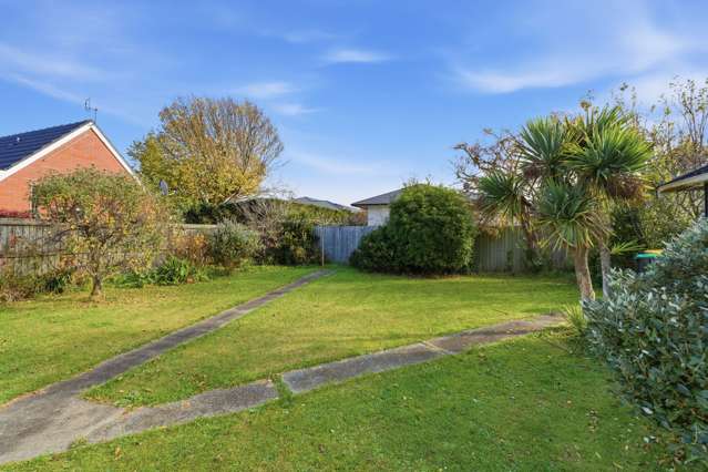 48 St Andrews Square Strowan_1