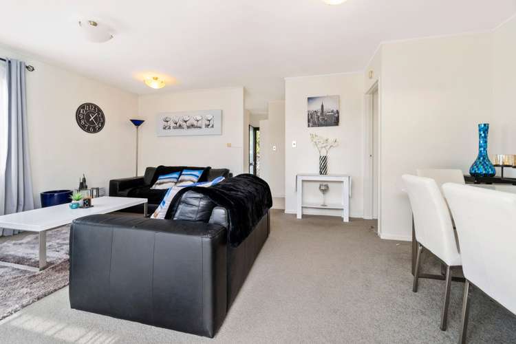 2/20 Hill Crescent Papakura_7