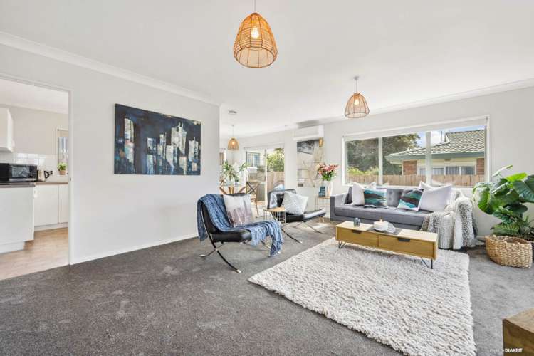 48 Bodi Place Te Atatu South_25