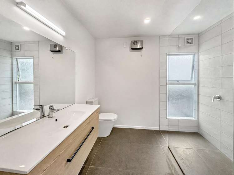 23 Parkes Avenue 1228_24