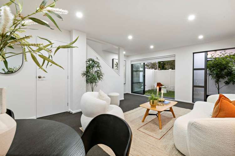 7b Mavis Place Beach Haven_9