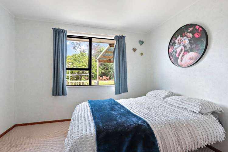 7 Cobham Crescent Kelston_11