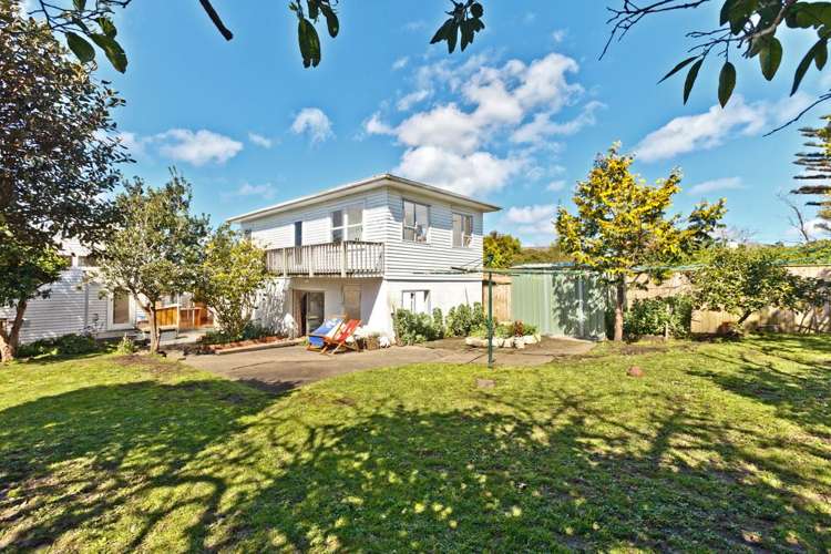 52 Williamson Avenue Belmont_41