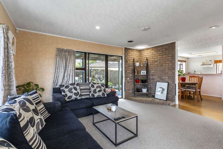 15 Sandgate Avenue Botany Downs_7