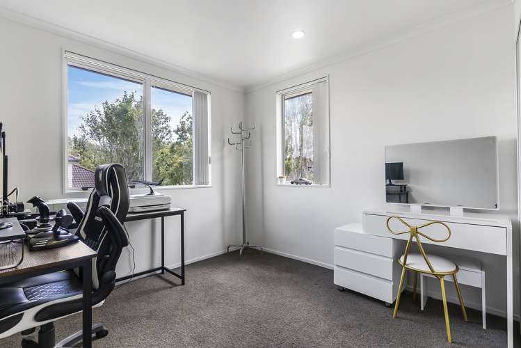 54 Bruce Pulman Drive Takanini_13