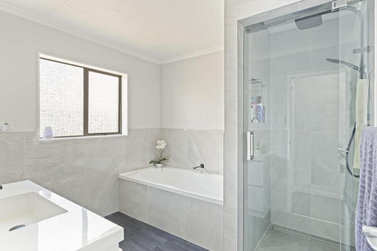 129 Parklands Avenue Bell Block_24