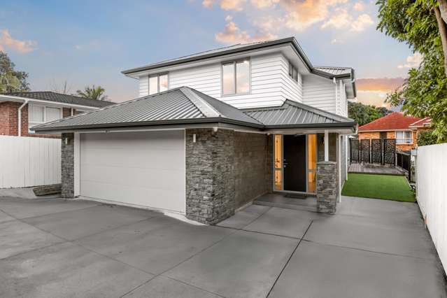 Custom Built & State-of-the-Art Living