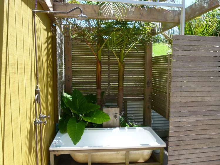 810 Cove Road Waipu_13