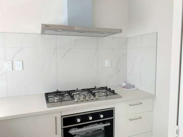 2/6 James Walter Place Mt Wellington_2