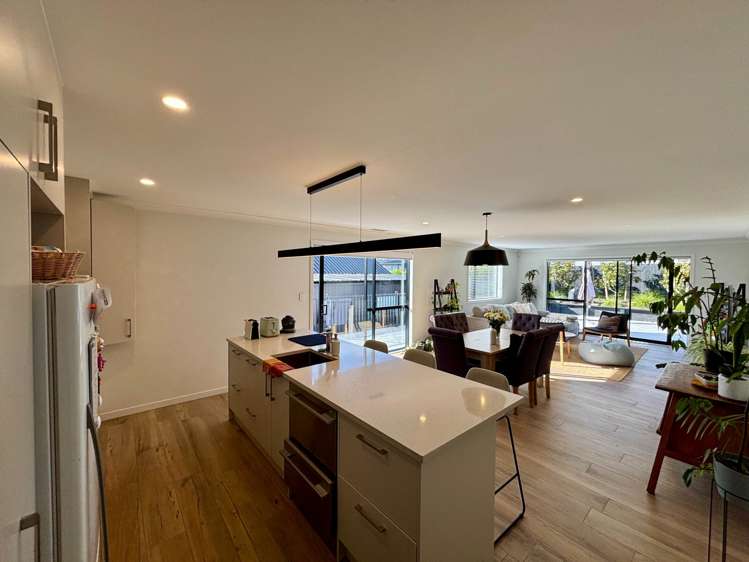 4 Whero Way Orewa_3