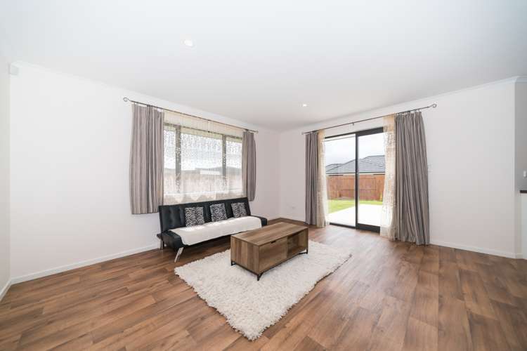 134 Johnstone Drive Fitzherbert_6