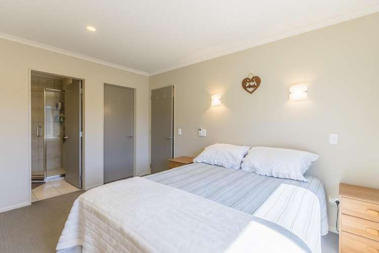 5/8 Wellington Road Paekakariki_7