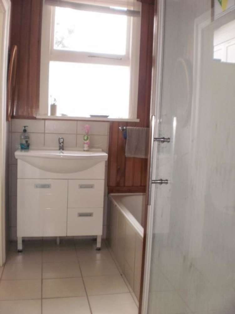 64 Shiel Street Reefton_6