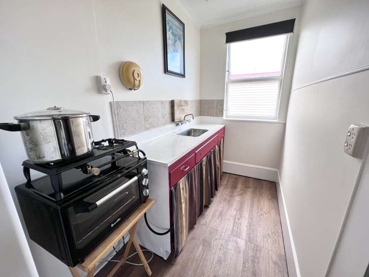 15 Rolleston Street Hokitika_5